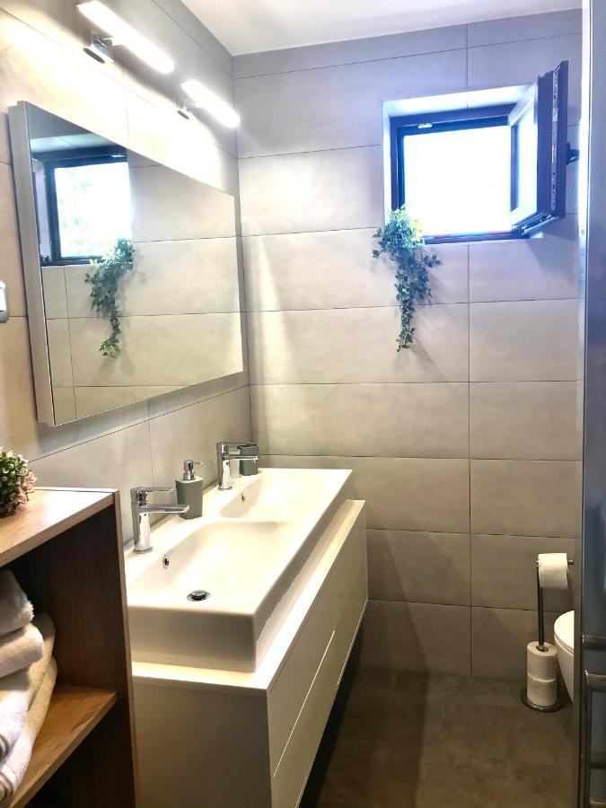 Apartment Nika 로비니 외부 사진
