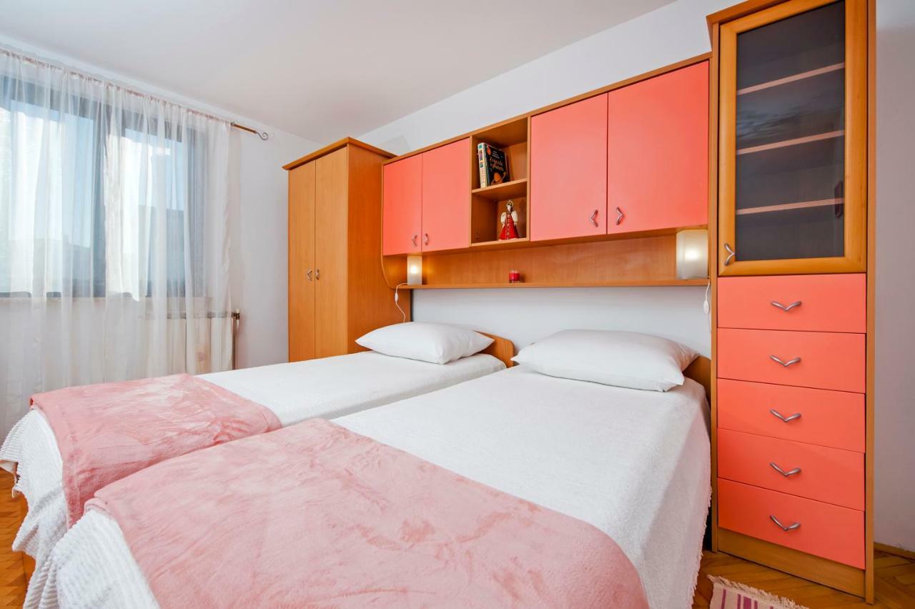 Apartment Nika 로비니 외부 사진